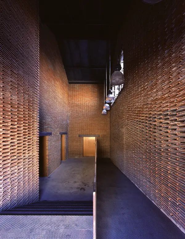 Interior de la nave de Matadero Madrid